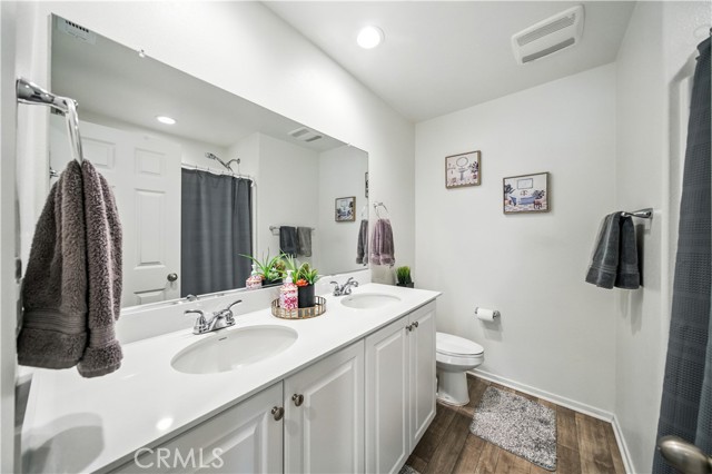 14160 Hercules Street, Hesperia CA: https://media.crmls.org/medias/c5c4b4da-a5bd-478c-a2c6-340f6631be20.jpg