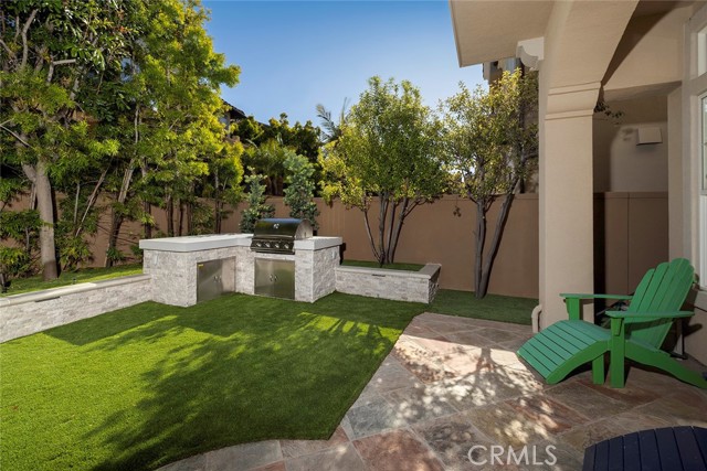 Detail Gallery Image 21 of 25 For 5646 Ocean Terrace Dr, Huntington Beach,  CA 92648 - 4 Beds | 4/1 Baths