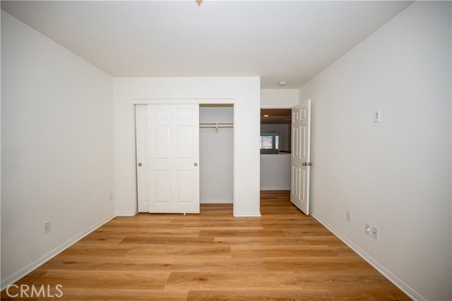 Image 17 of 28 For 1886 Spring White Rd