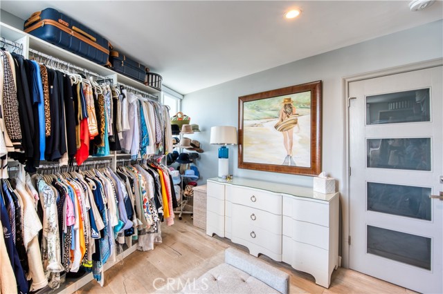 Detail Gallery Image 27 of 30 For 3121 W Coast Hwy 7ab,  Newport Beach,  CA 92663 - 3 Beds | 2 Baths