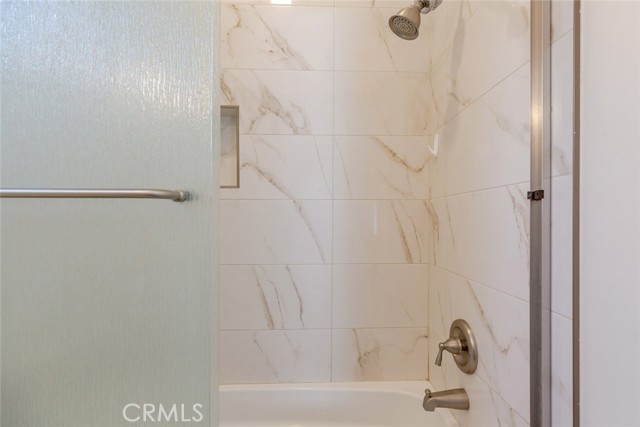 Detail Gallery Image 15 of 25 For 1057 E Elmwood Ave, Burbank,  CA 91501 - 2 Beds | 1 Baths