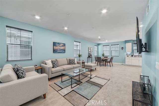 1040 N Anaheim Boulevard, Anaheim CA: https://media.crmls.org/medias/c5c6607b-6414-47c7-a9f8-a2731ea3e8bc.jpg