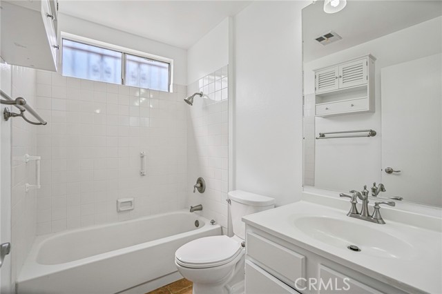 Detail Gallery Image 16 of 27 For 8308 Lakeside Dr, Jurupa Valley,  CA 92509 - 3 Beds | 2 Baths