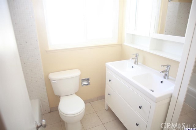 3 Bed Home for Sale in Encino, California