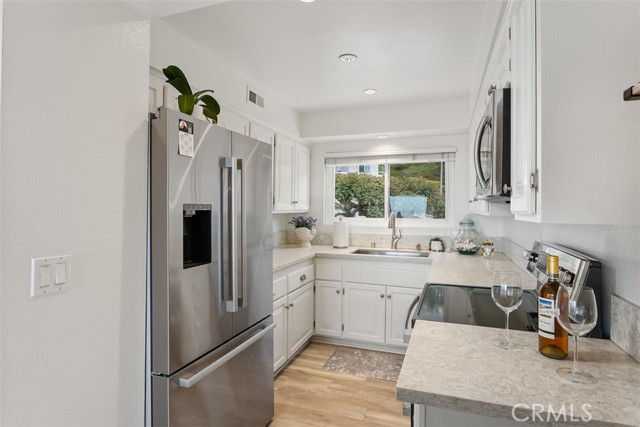 Detail Gallery Image 12 of 41 For 721 Calle Los Olivos, San Clemente,  CA 92673 - 3 Beds | 2/1 Baths