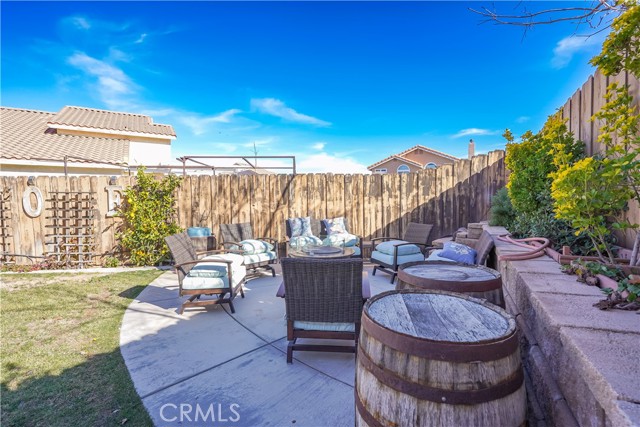 Detail Gallery Image 25 of 32 For 12206 San Ysidro St., Victorville,  CA 92392 - 4 Beds | 3 Baths