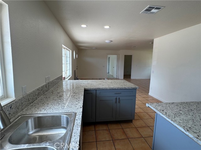 Detail Gallery Image 9 of 24 For 6475 Stover, Riverside,  CA 92505 - 4 Beds | 2 Baths