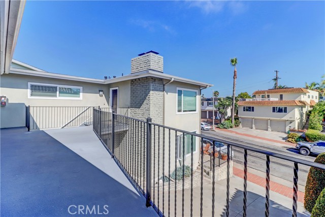 Detail Gallery Image 2 of 12 For 312 Avenida Del Mar #C,  San Clemente,  CA 92672 - 1 Beds | 1 Baths
