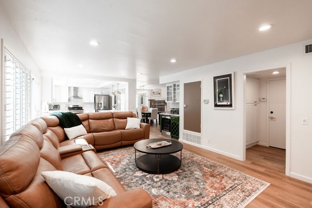 Detail Gallery Image 28 of 61 For 20892 Avenida Amapola, Lake Forest,  CA 92630 - 4 Beds | 2/1 Baths