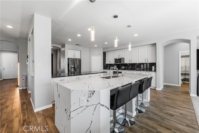 Detail Gallery Image 22 of 75 For 40637 Pinina Ct, Palmdale,  CA 93551 - 5 Beds | 4 Baths