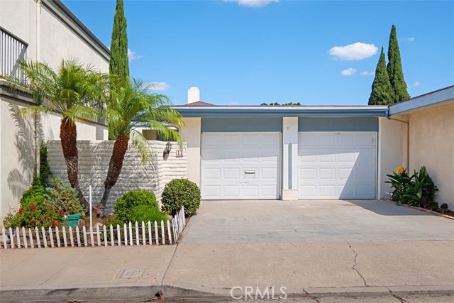 11 Lancewood Way, Irvine, CA 92612