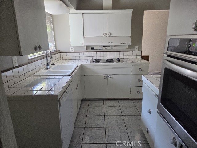 Detail Gallery Image 7 of 20 For 9336 Sophia, North Hills,  CA 91343 - 4 Beds | 2 Baths