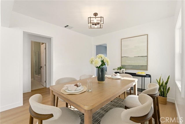 2106 Mcpherson Avenue, Los Angeles CA: https://media.crmls.org/medias/c5c9c8eb-dc82-4c1a-a141-afe2dc33df53.jpg