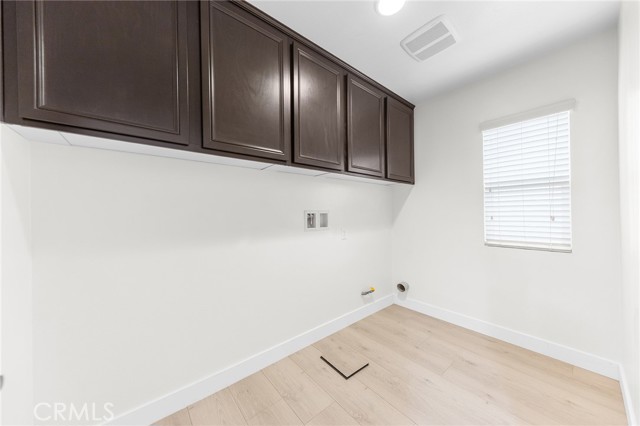 866 Christain Court, Upland CA: https://media.crmls.org/medias/c5cab274-63cc-4ff5-bbe4-f78cd723cd49.jpg