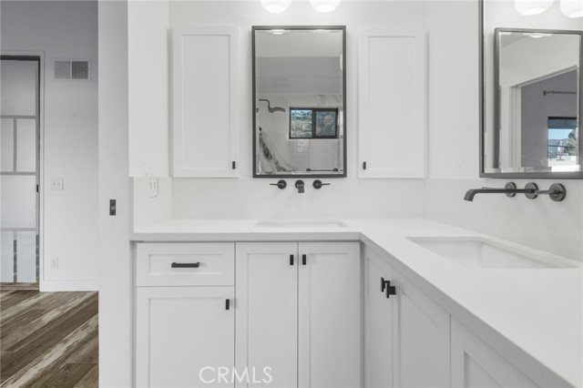 Detail Gallery Image 27 of 46 For 5100 Riverton Ave #14,  North Hollywood,  CA 91601 - 3 Beds | 2/1 Baths