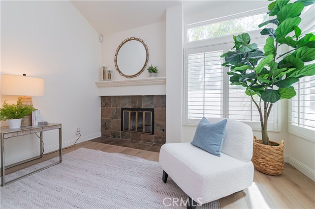 Detail Gallery Image 6 of 21 For 36 Stanford Ct #18,  Irvine,  CA 92612 - 2 Beds | 1/1 Baths