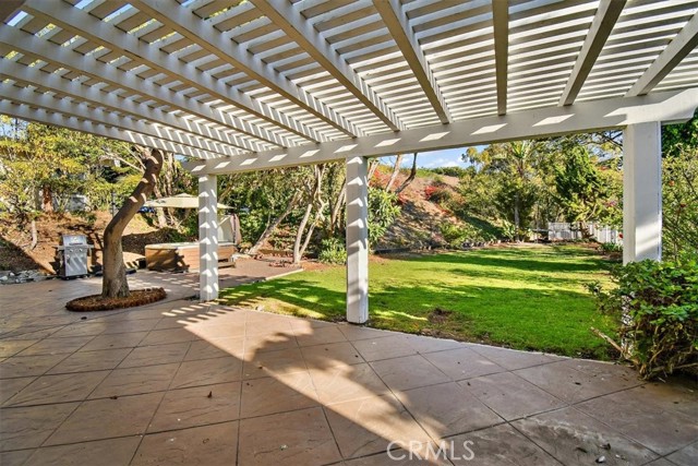 Detail Gallery Image 1 of 1 For 6878 Eddinghill Dr, Rancho Palos Verdes,  CA 90275 - 5 Beds | 2/1 Baths