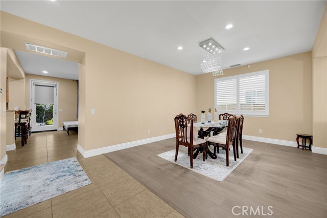 Detail Gallery Image 6 of 38 For 8132 Finch St., Corona,  CA 92880 - 5 Beds | 3 Baths