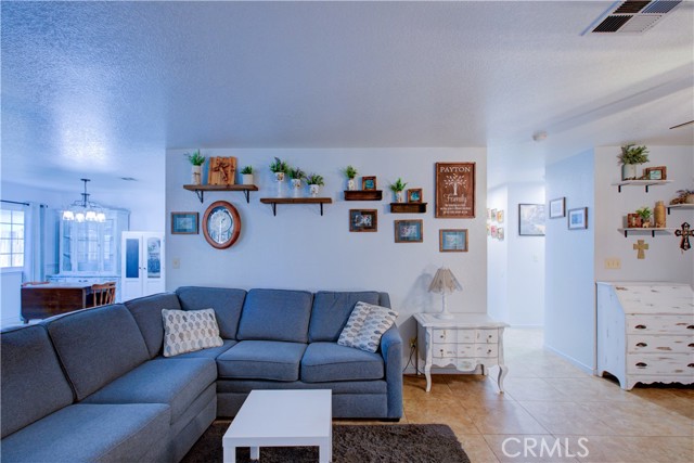 Detail Gallery Image 9 of 53 For 1561 Riechel, Atwater,  CA 95301 - 3 Beds | 2 Baths