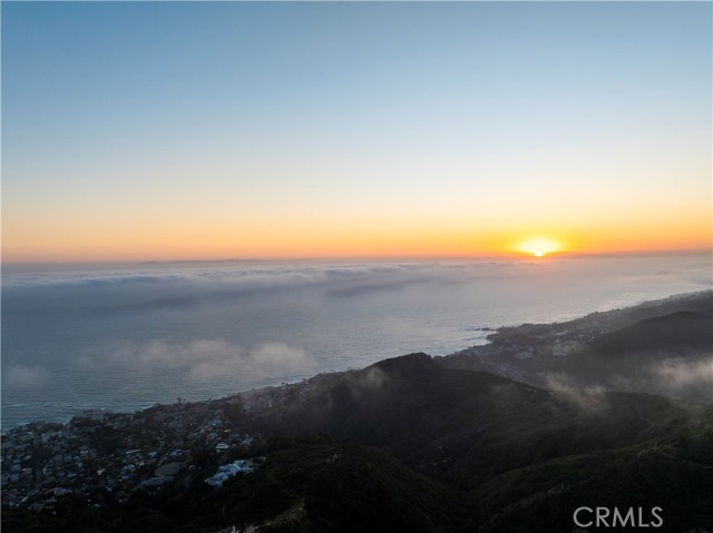 23 Saint Maxime, Laguna Niguel CA: https://media.crmls.org/medias/c5cd447e-e9b3-4387-b62f-d0e21874af7b.jpg