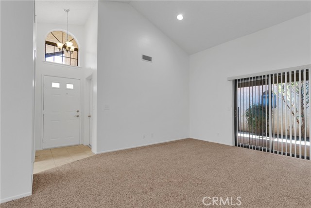 Detail Gallery Image 9 of 36 For 19235 Pine Way, Apple Valley,  CA 92308 - 2 Beds | 2 Baths