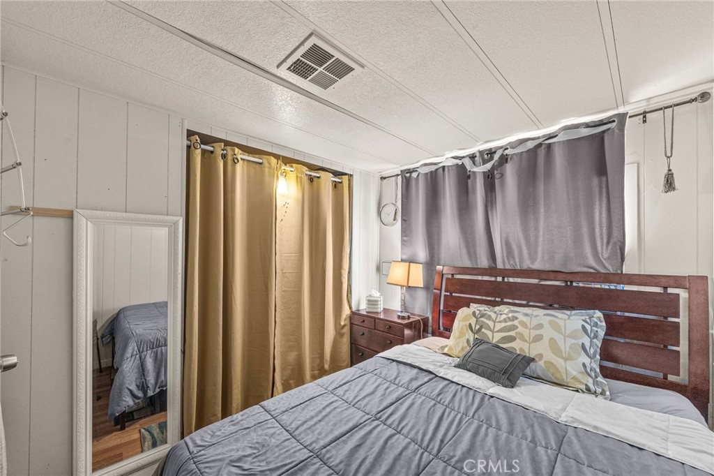 MLS #OC25223804 image #15