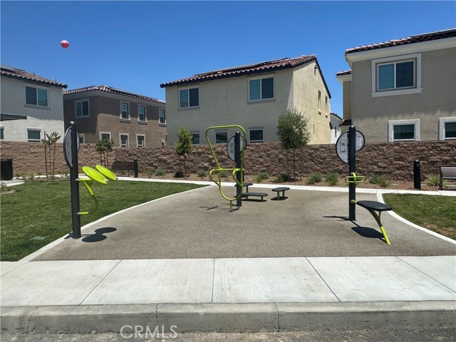 409 Verna Street, Upland CA: https://media.crmls.org/medias/c5cf044a-a1d8-45c1-a1d6-3b79c4d46ff3.jpg