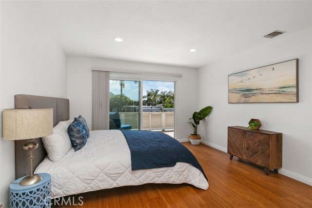 Detail Gallery Image 27 of 46 For 2516 University Dr, Newport Beach,  CA 92660 - 3 Beds | 2 Baths