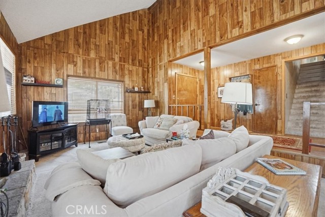 Detail Gallery Image 8 of 68 For 31051 Wild Oak, Running Springs,  CA 92382 - 3 Beds | 2/1 Baths