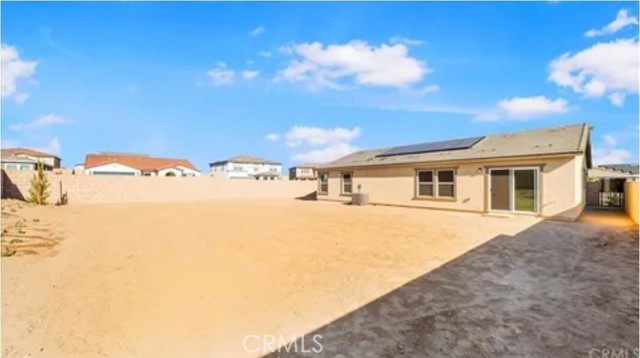 13833 RAVEN ST, Victorville CA: https://media.crmls.org/medias/c5d0ad7d-4007-46ae-8b67-5e3534ee7bc0.jpg