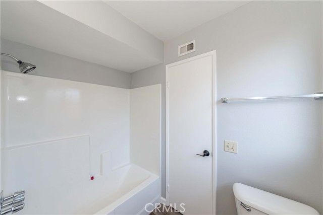 Detail Gallery Image 6 of 12 For 15205 S Budlong Ave #23,  Gardena,  CA 90247 - 2 Beds | 2/1 Baths