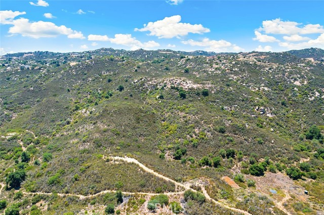 Detail Gallery Image 6 of 12 For 18250 La Ventana Rd, Murrieta,  CA 92562 - – Beds | – Baths