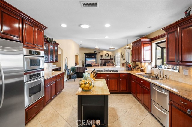 Detail Gallery Image 20 of 43 For 19240 Tonkawan, Apple Valley,  CA 92307 - 3 Beds | 2 Baths