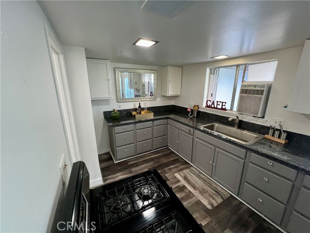 Detail Gallery Image 12 of 37 For 3600 Mountain Ave 13f,  San Bernardino,  CA 92404 - 1 Beds | 1/1 Baths