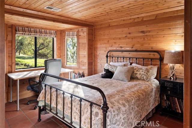 Detail Gallery Image 21 of 62 For 7975 Nacimiento Lake Dr, Paso Robles,  CA 93446 - 6 Beds | 3/1 Baths