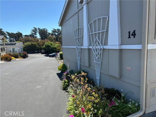 Detail Gallery Image 7 of 60 For 1226 Main St #14,  Cambria,  CA 93428 - 3 Beds | 2 Baths
