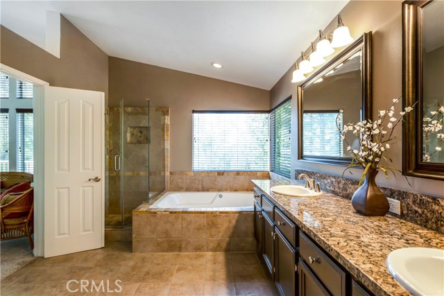 Detail Gallery Image 23 of 38 For 29347 Canyon Rim Pl, Canyon Country,  CA 91387 - 6 Beds | 3 Baths