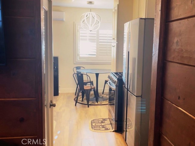 Detail Gallery Image 13 of 21 For 1350 Oak, Lake Arrowhead,  CA 92352 - 2 Beds | 1/1 Baths