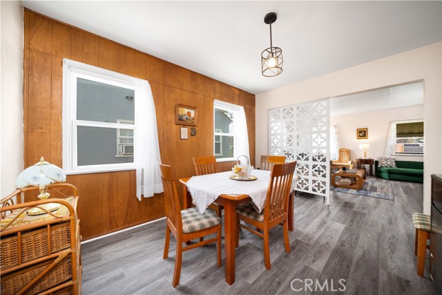 5870 Lemon Avenue, Long Beach CA: https://media.crmls.org/medias/c5d45bfe-8de4-4c63-948b-8d4da4f9ba78.jpg