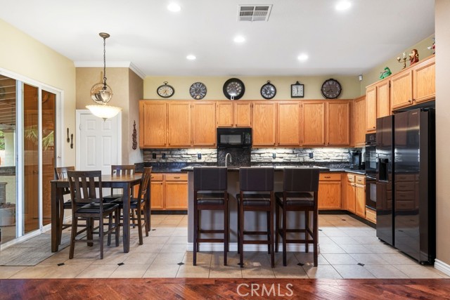 Detail Gallery Image 21 of 38 For 1181 Foothill, Banning,  CA 92220 - 3 Beds | 2/1 Baths