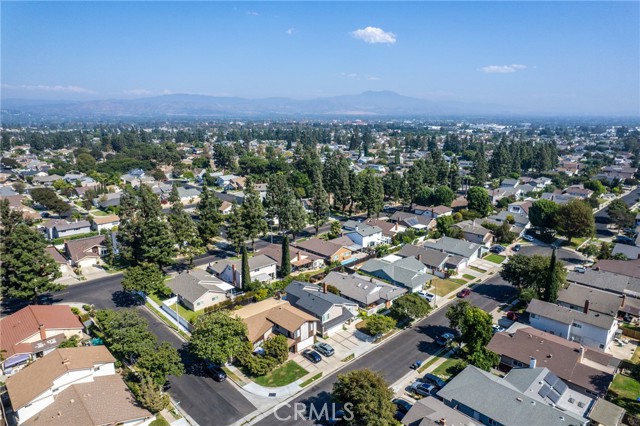 Detail Gallery Image 33 of 38 For 1721 Green Meadow Ave, Tustin,  CA 92780 - 4 Beds | 2/1 Baths