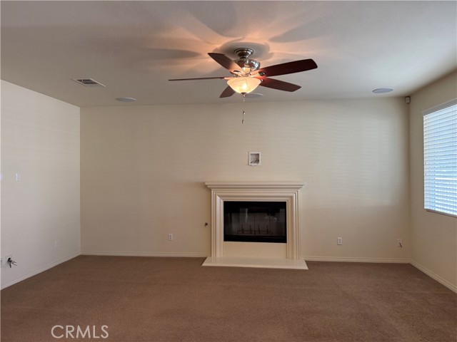 Detail Gallery Image 4 of 10 For 14626 Ithica Dr, Corona,  CA 92880 - 5 Beds | 3 Baths