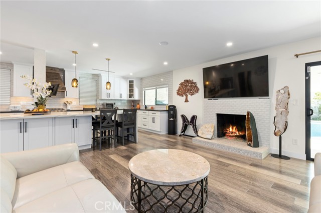 Detail Gallery Image 6 of 40 For 23446 Justice St, West Hills,  CA 91304 - 6 Beds | 4/1 Baths