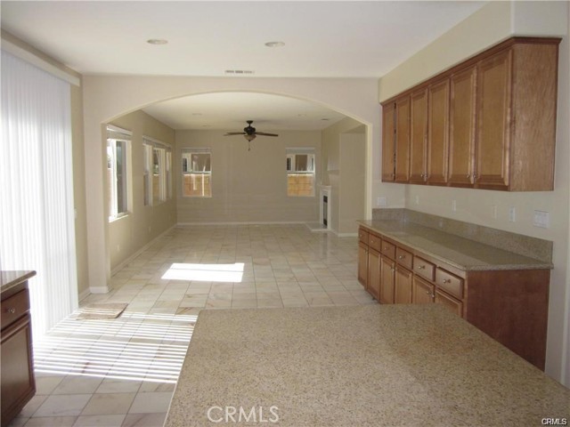 Detail Gallery Image 16 of 44 For 27086 Pumpkin St, Murrieta,  CA 92562 - 5 Beds | 3 Baths