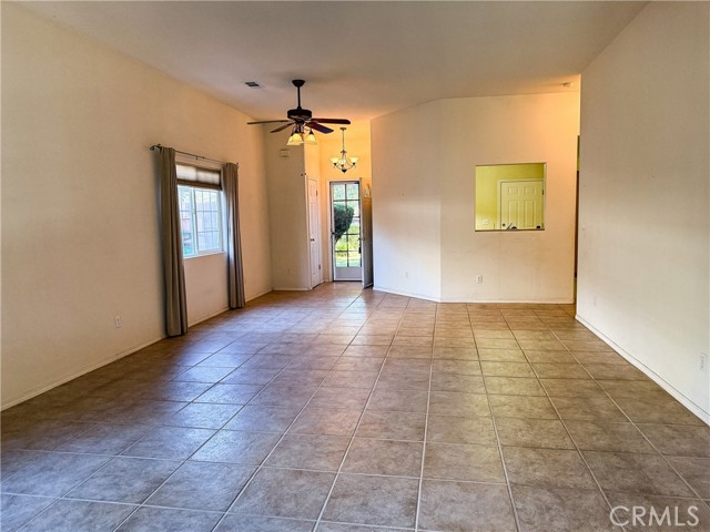 Detail Gallery Image 4 of 16 For 901 Turtle Creek, Paso Robles,  CA 93446 - 2 Beds | 2 Baths