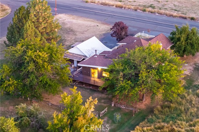 206 E Mcdowell Avenue, Alturas CA: https://media.crmls.org/medias/c5d7a045-c783-409a-810b-4d26cac90d19.jpg