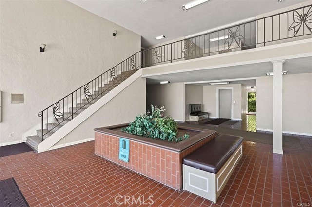 Detail Gallery Image 26 of 46 For 1360 G Shadow Ln #G,  Fullerton,  CA 92831 - 2 Beds | 2 Baths