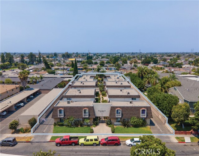 927 S Webster Avenue, Anaheim CA: https://media.crmls.org/medias/c5d9ae82-f461-4a91-938f-28f6bc93f7b0.jpg