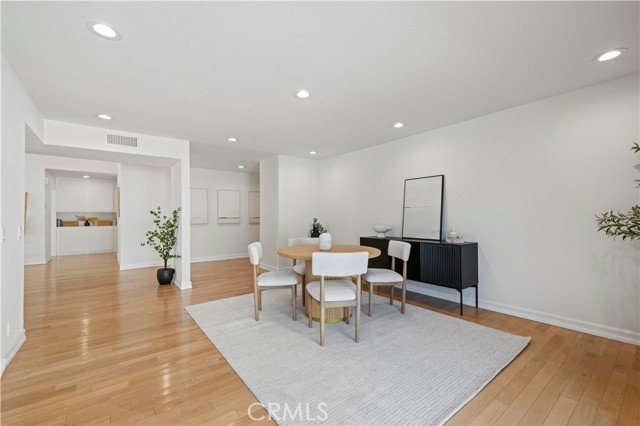 11730 Preston Trails Avenue, Porter Ranch CA: https://media.crmls.org/medias/c5d9deae-c436-4cd0-9587-66a4d9f4bdba.jpg