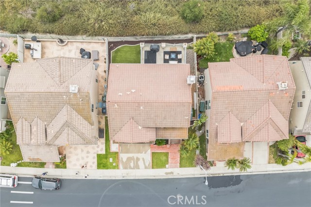 32 Carriage Drive, Lake Forest CA: https://media.crmls.org/medias/c5db25a7-01e5-44e7-b726-e7c03734c1e8.jpg